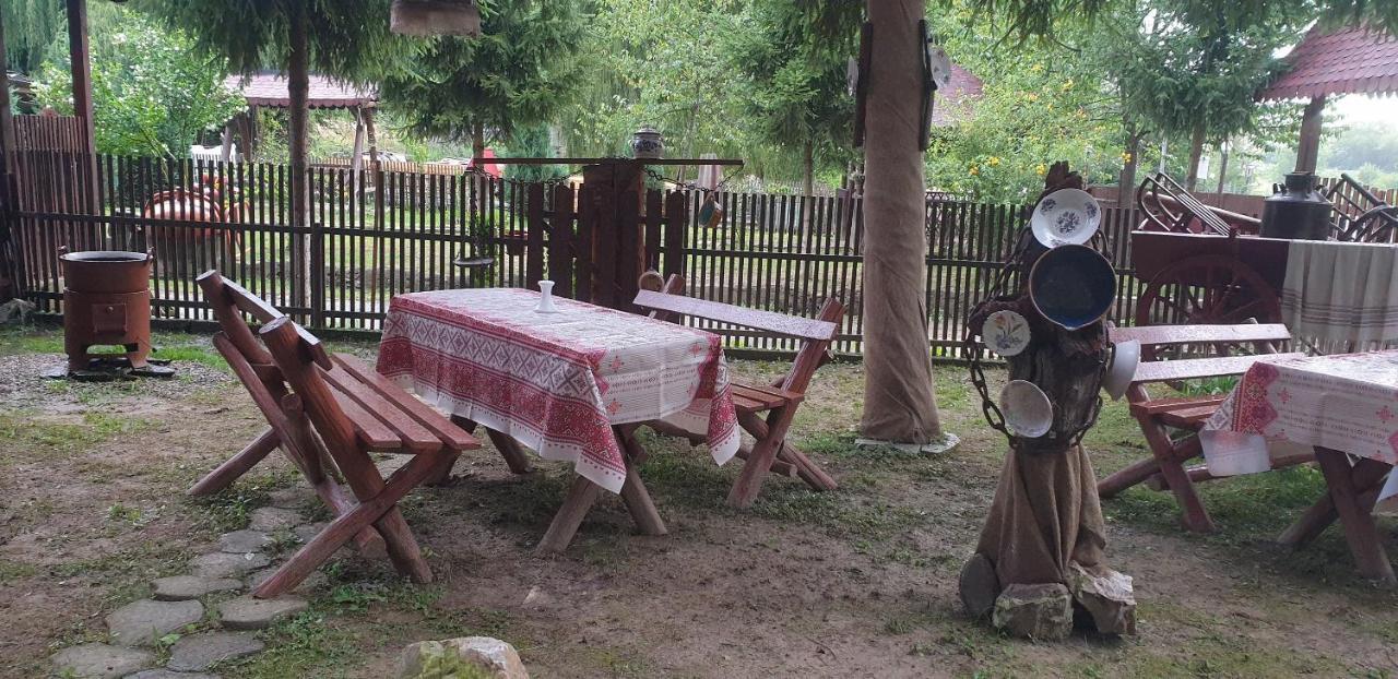 La Padure Hotel Brebu Ngoại thất bức ảnh