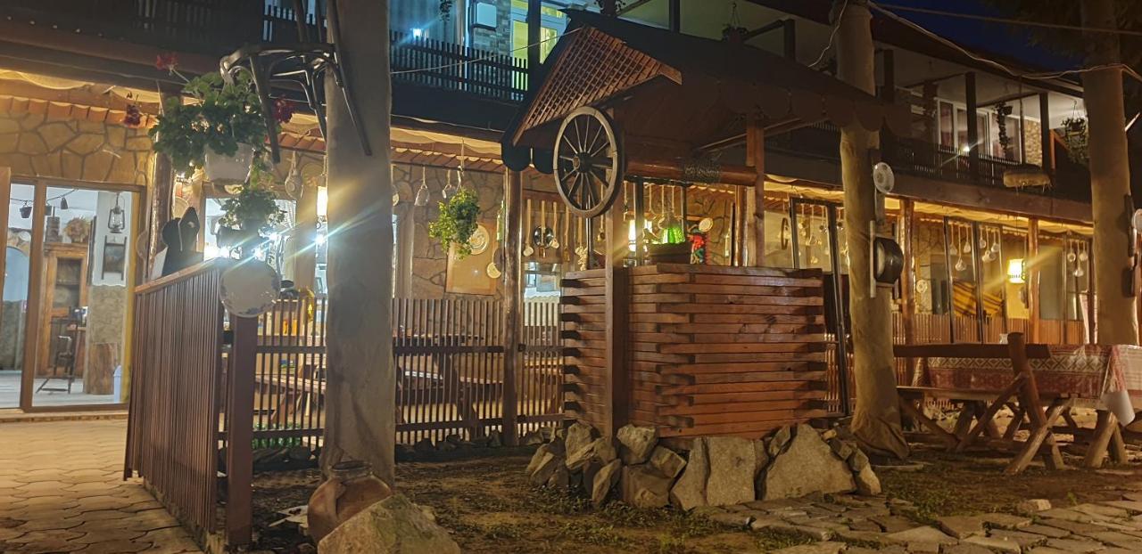 La Padure Hotel Brebu Ngoại thất bức ảnh