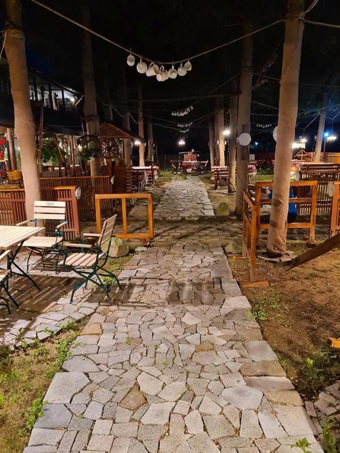 La Padure Hotel Brebu Ngoại thất bức ảnh