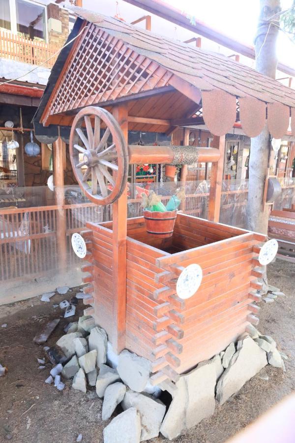 La Padure Hotel Brebu Ngoại thất bức ảnh