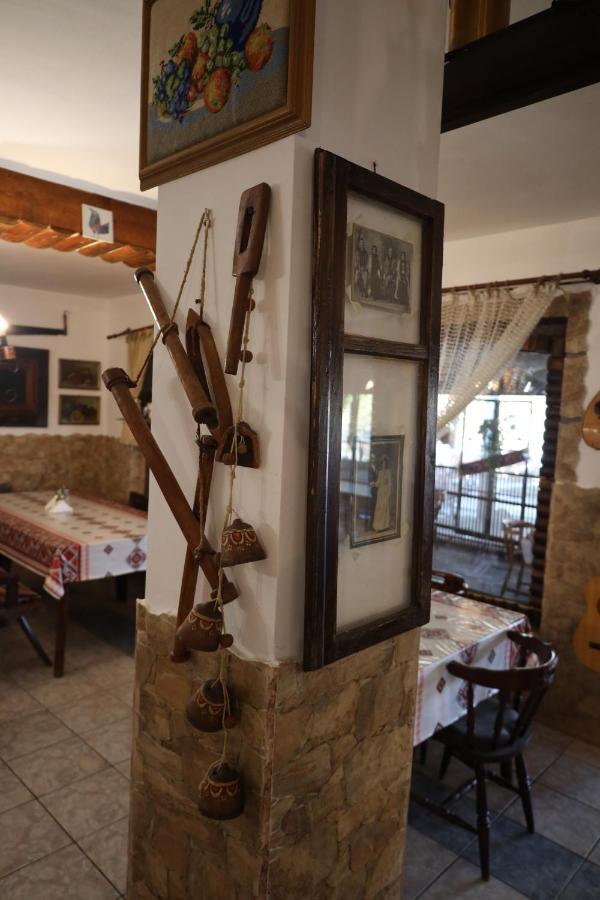 La Padure Hotel Brebu Ngoại thất bức ảnh