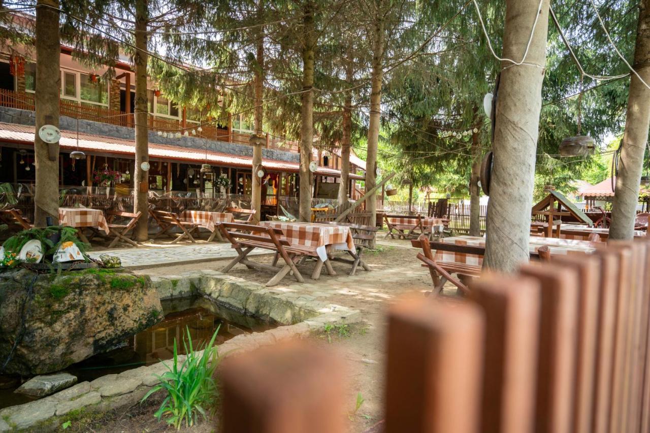 La Padure Hotel Brebu Ngoại thất bức ảnh