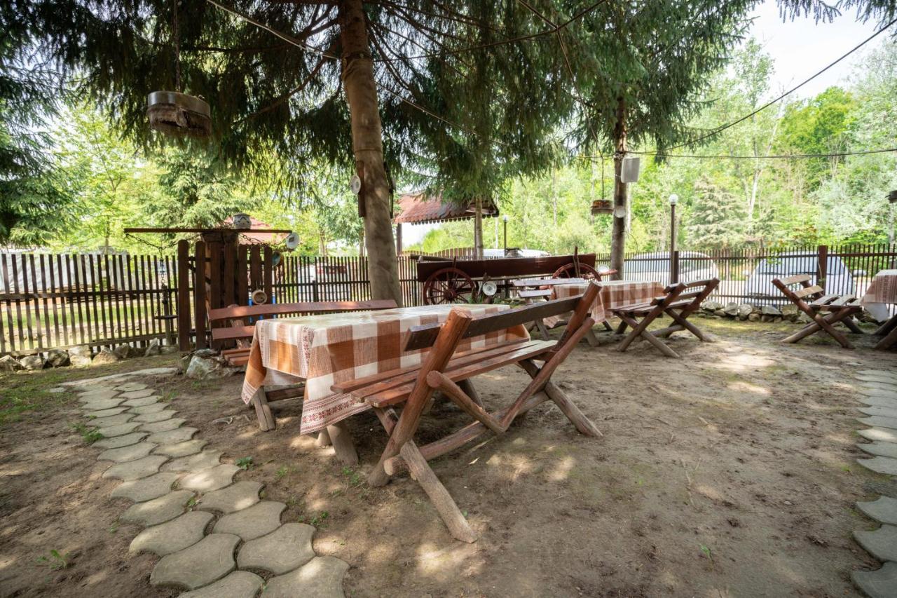 La Padure Hotel Brebu Ngoại thất bức ảnh