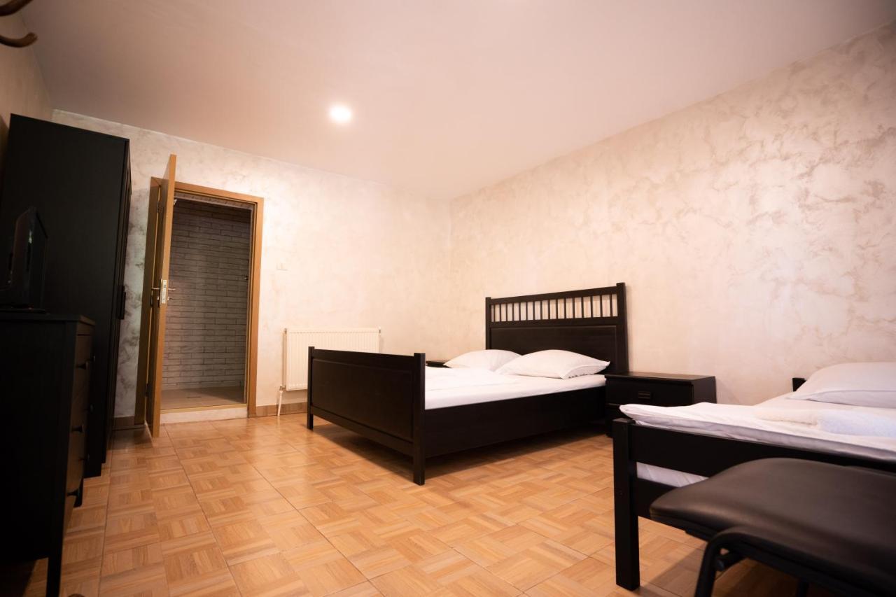 La Padure Hotel Brebu Ngoại thất bức ảnh