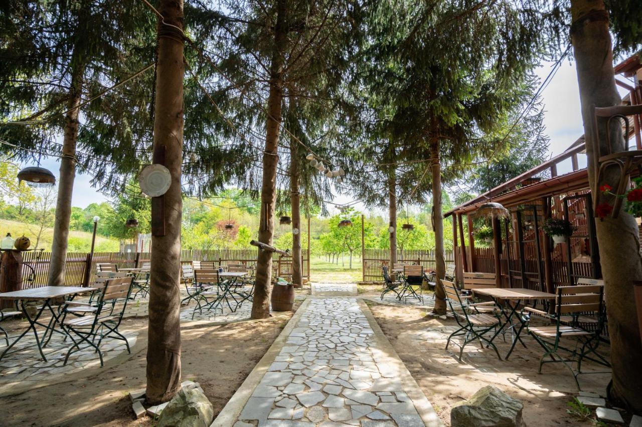 La Padure Hotel Brebu Ngoại thất bức ảnh