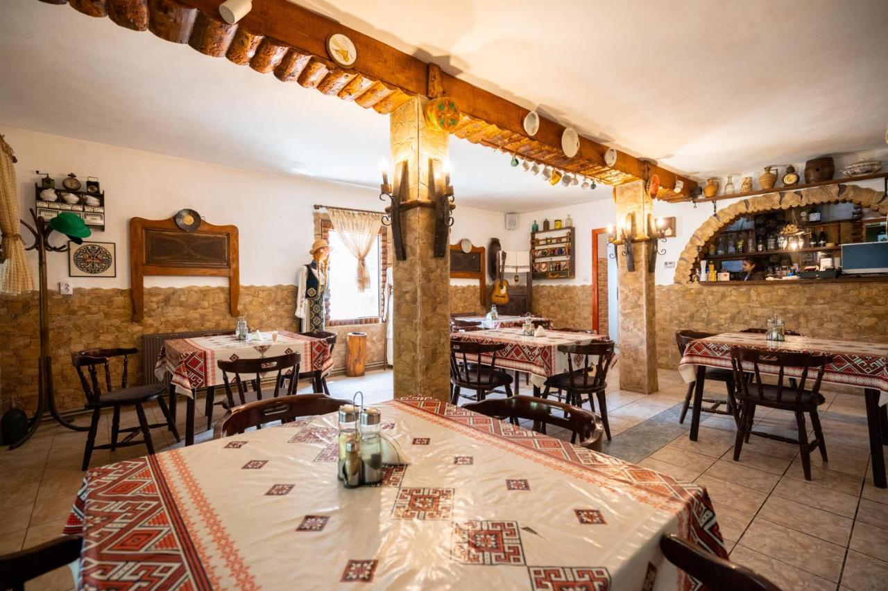 La Padure Hotel Brebu Ngoại thất bức ảnh